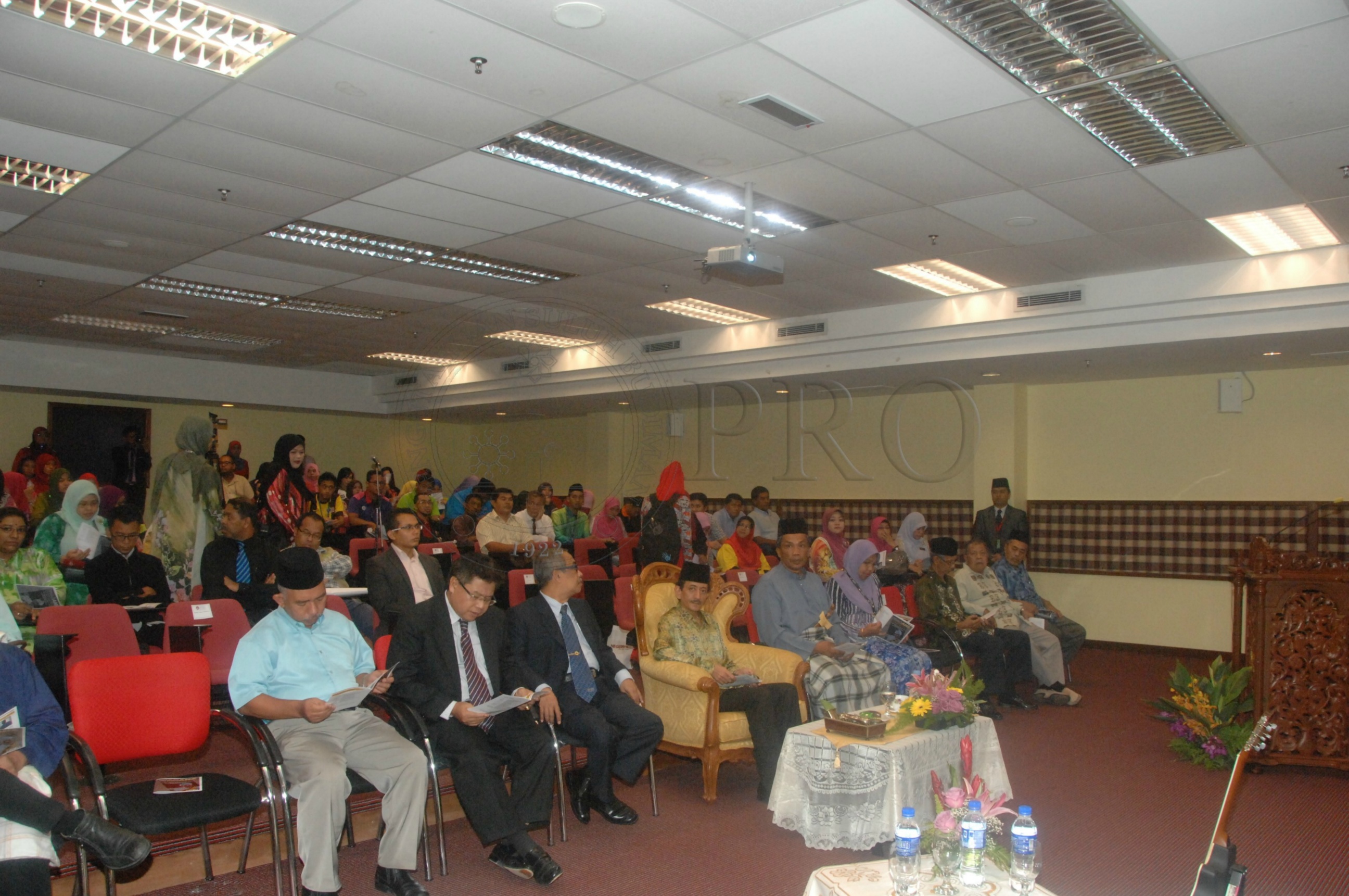 PRO 14 33 WACANA FBA 0127